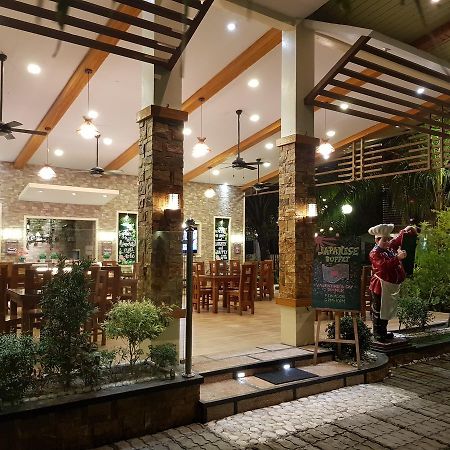 Eduardo'S Resort Calapan Екстер'єр фото