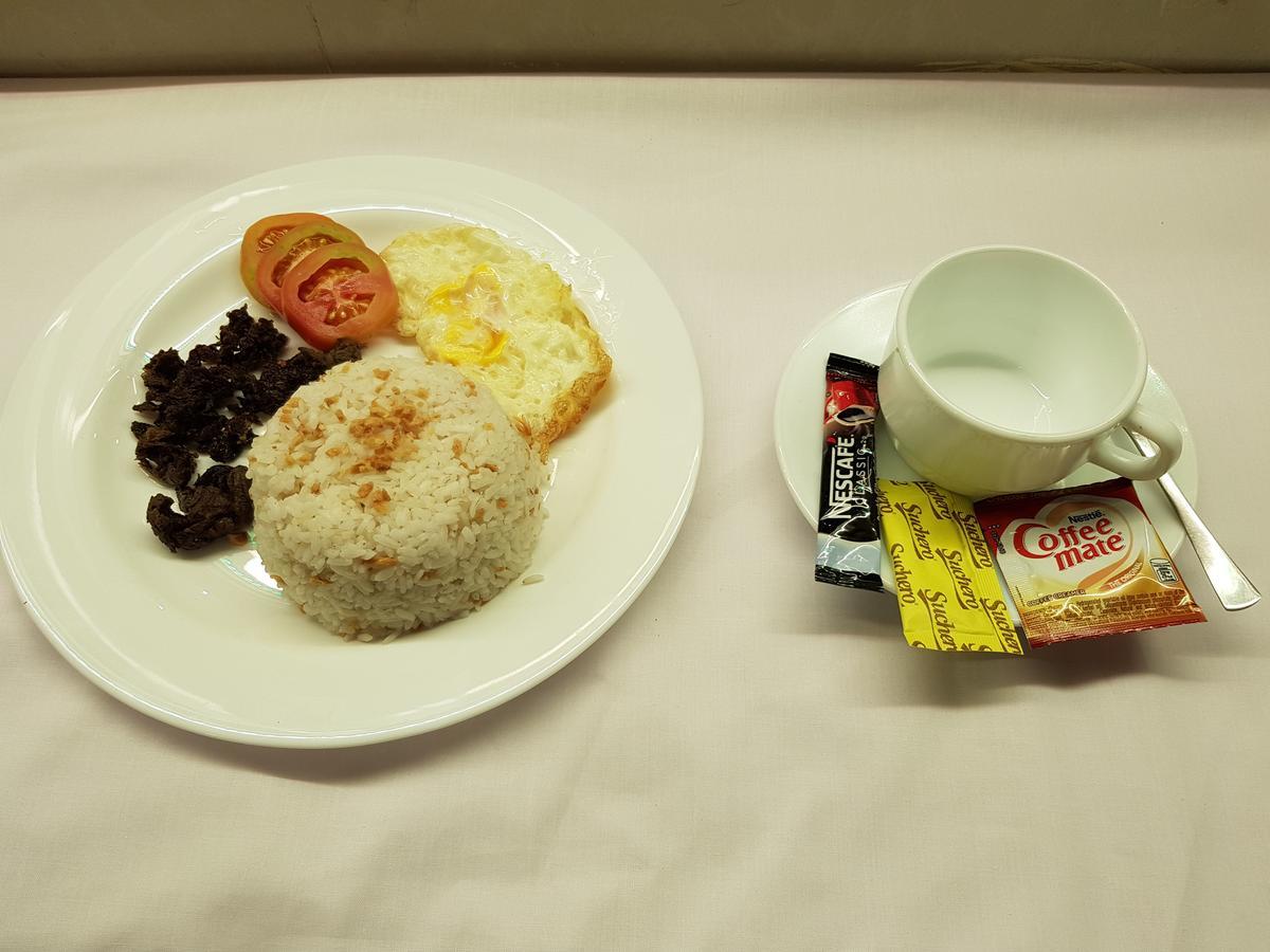 Eduardo'S Resort Calapan Екстер'єр фото